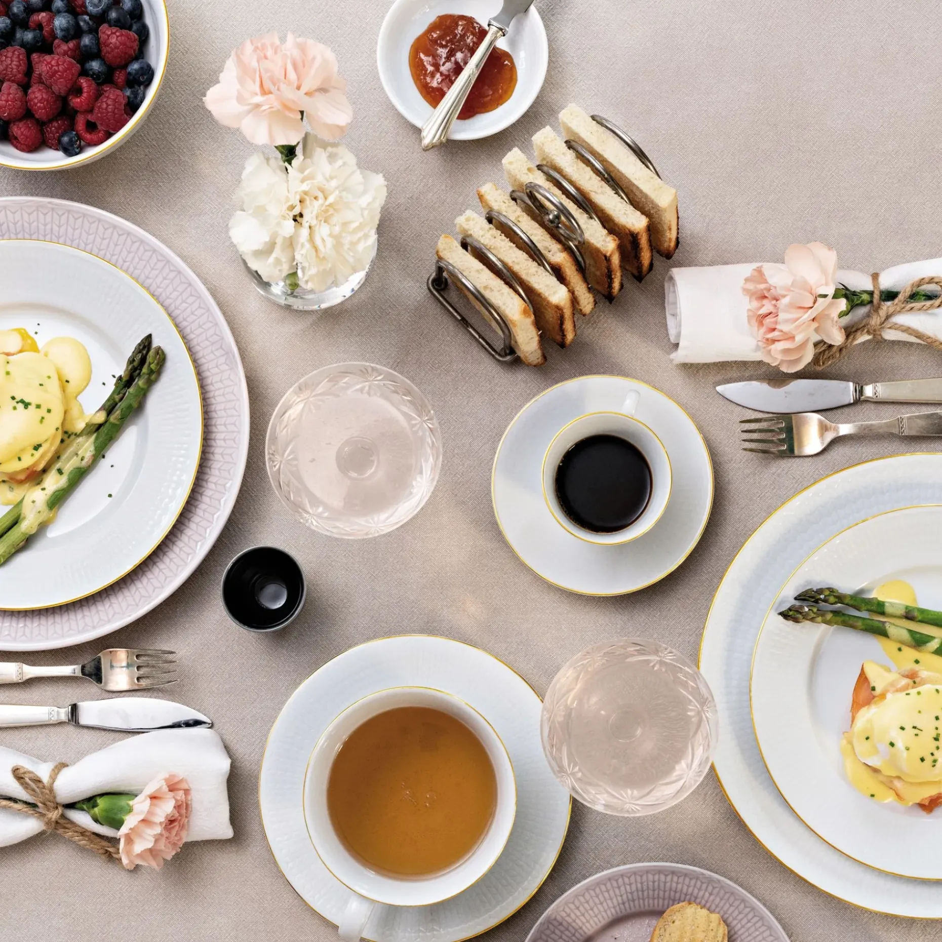 Swedish Grace Gala Tekopp Med Fat